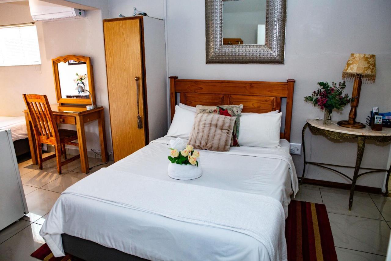 פיקסבורג Woodpecker Guesthouse מראה חיצוני תמונה