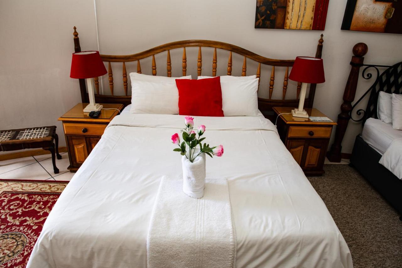 פיקסבורג Woodpecker Guesthouse מראה חיצוני תמונה