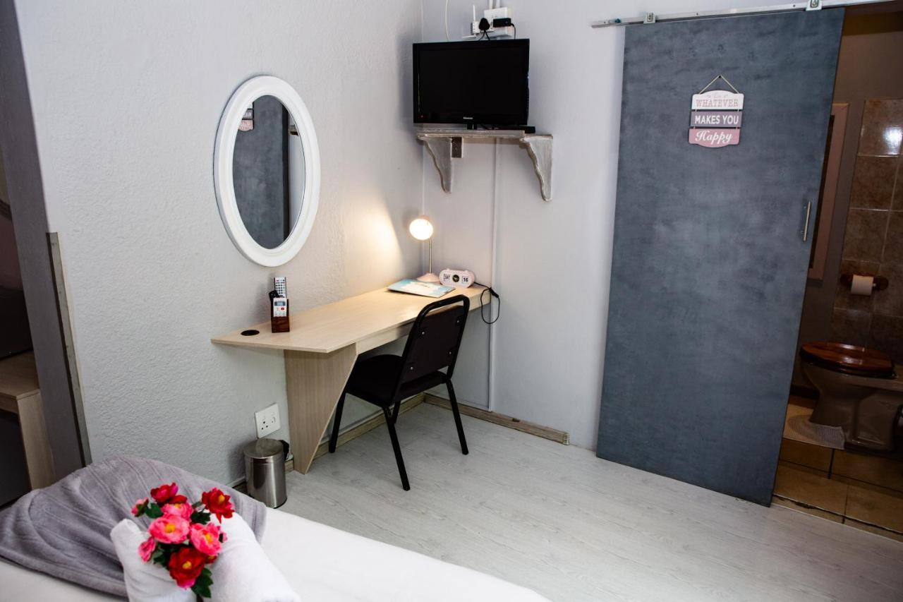 פיקסבורג Woodpecker Guesthouse מראה חיצוני תמונה